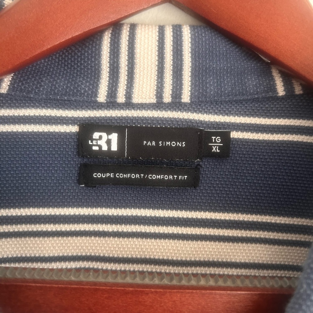 Simons Le 31 Blue and White Striped Casual Shirt - Picture 2 of 8